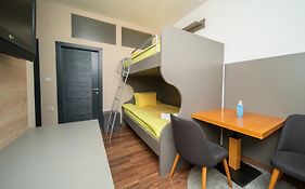 Darija Apartments - City Square